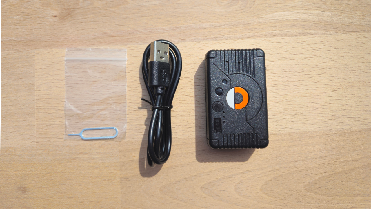 Mocny lokalizator GPS w technologii 4G, który w stanie czuwania wytrzyma 30 dni.